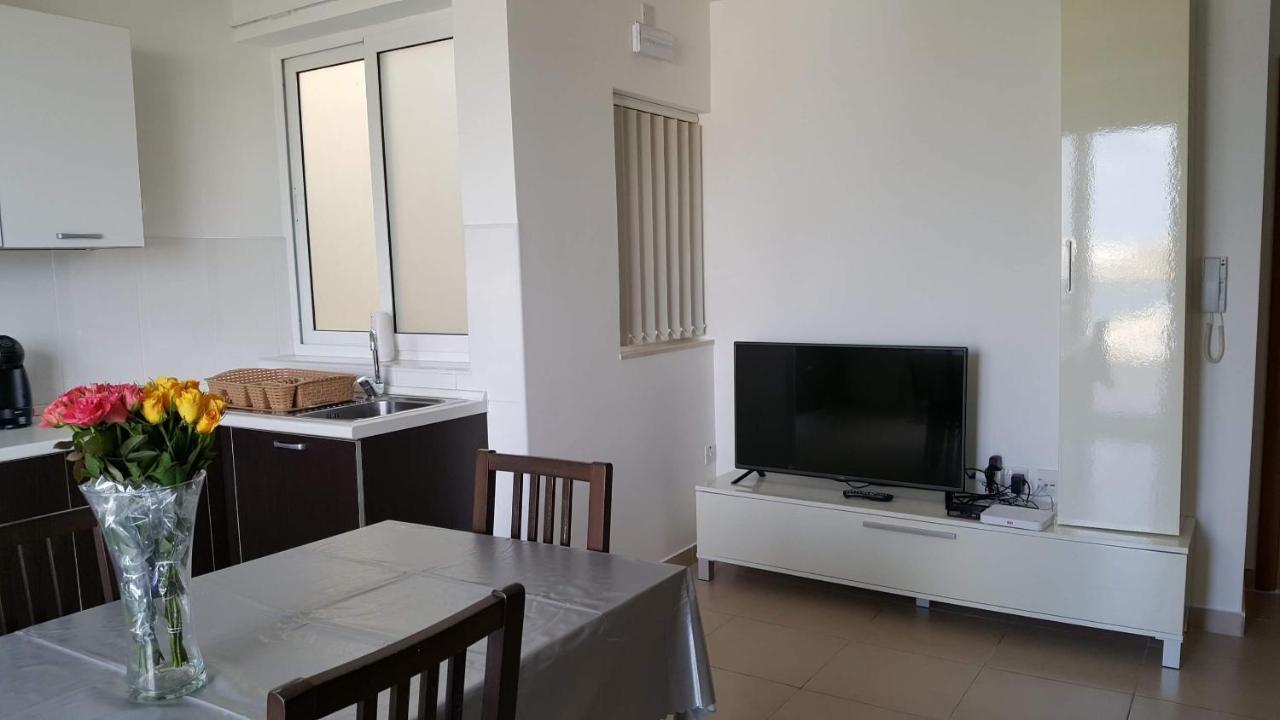 White Pearl 5 * Marsaxlokk